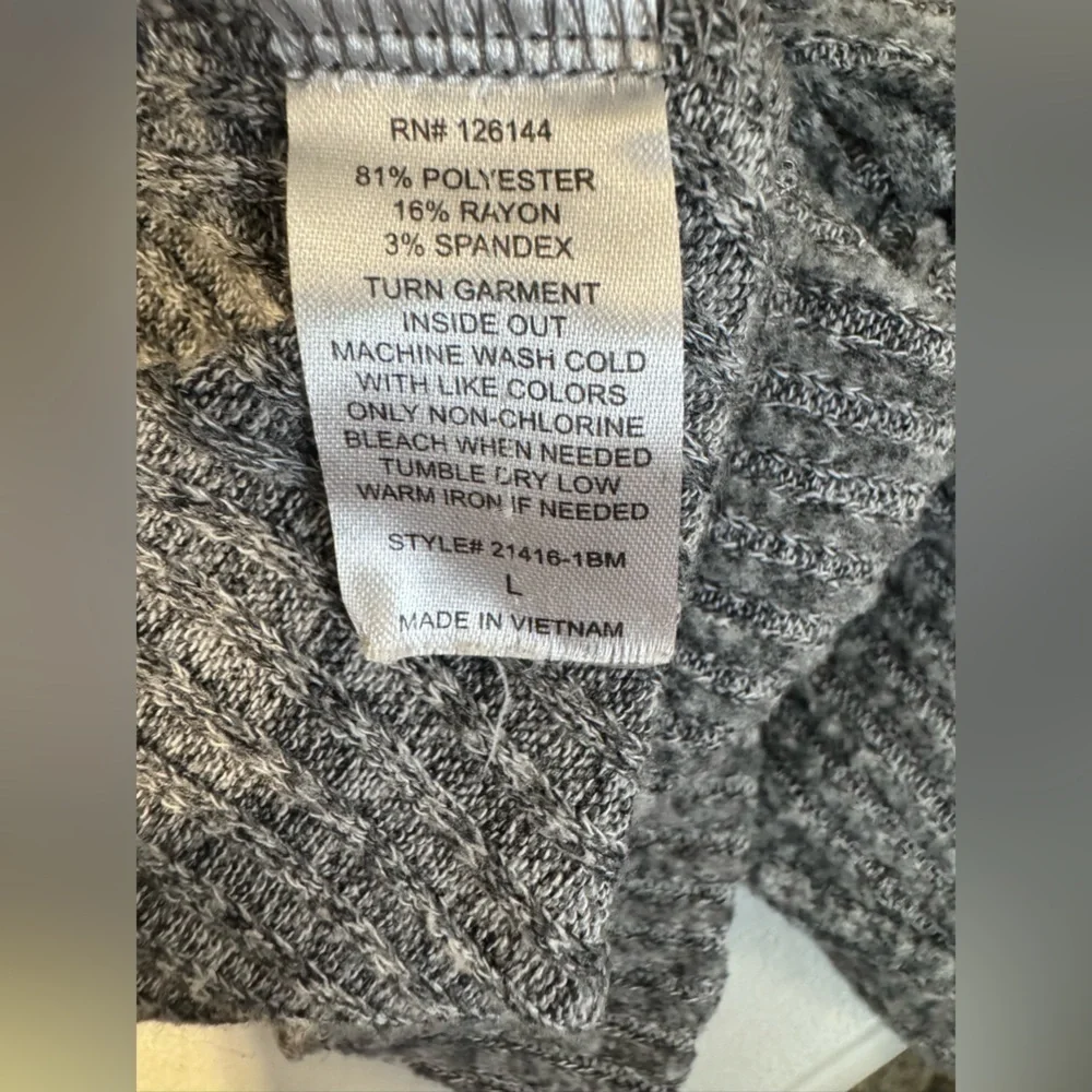 don’t.stop.believing Grey Sweater with Buttons, Size L